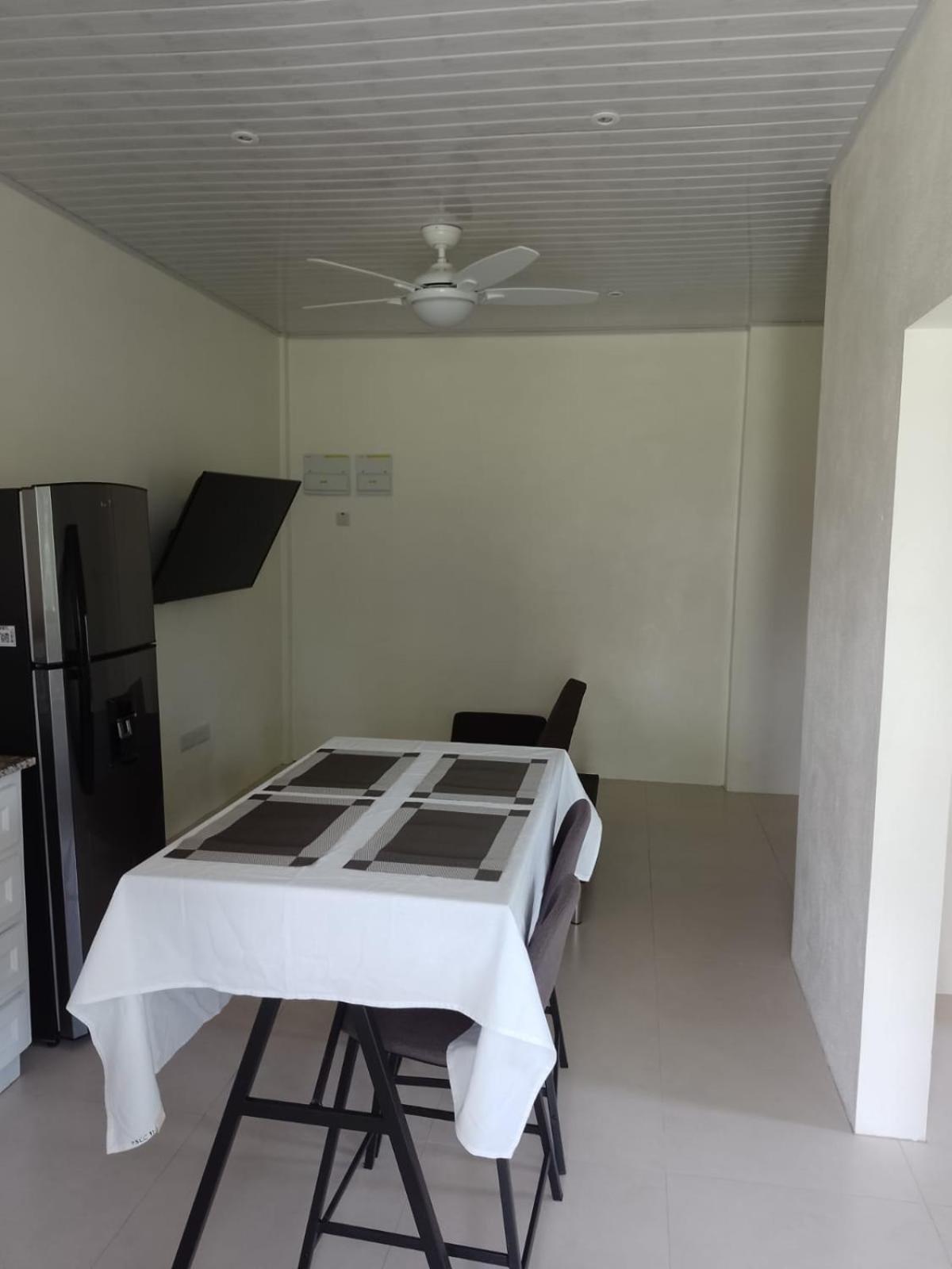 Tranquility Suites- Feels Like Home Choiseul Zimmer foto